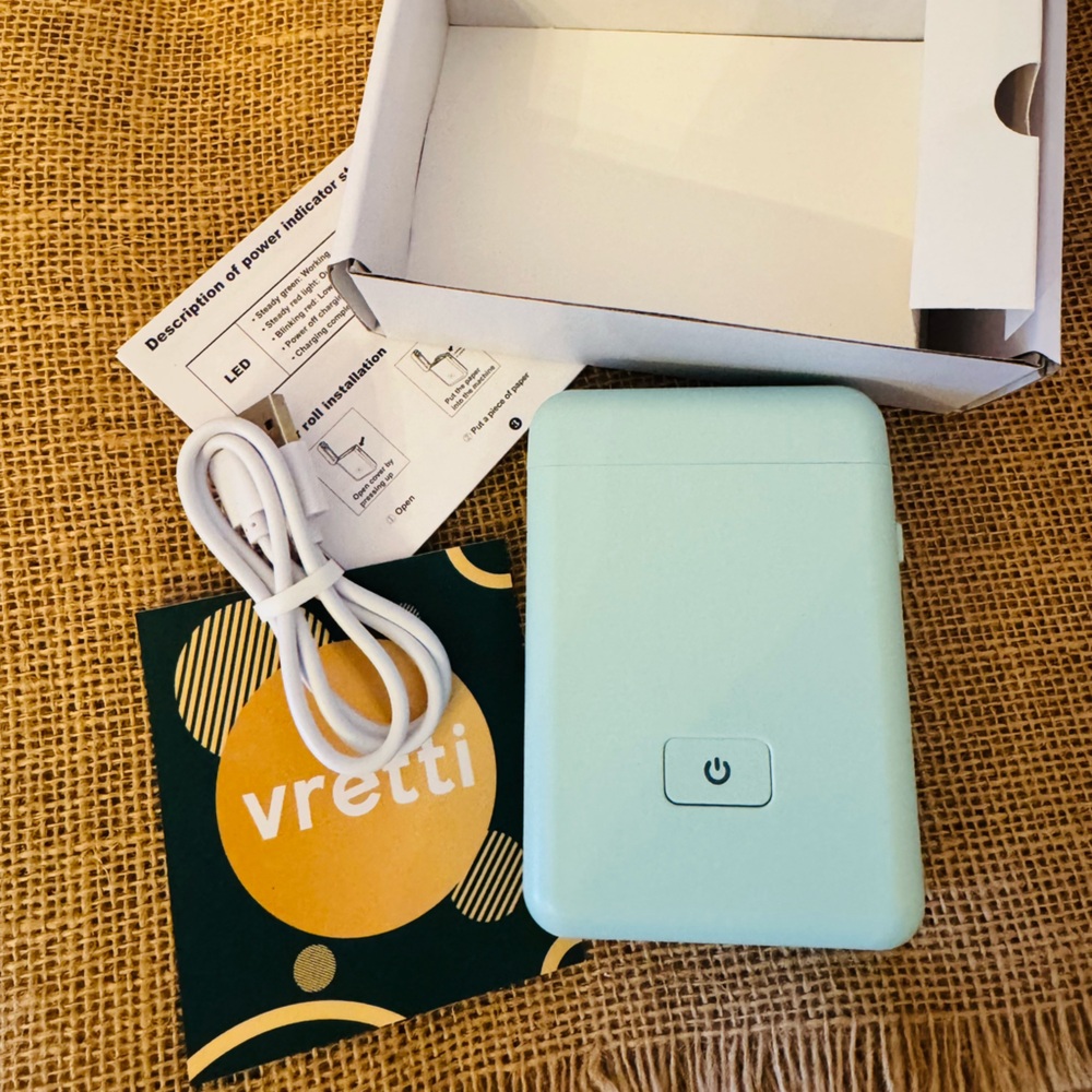 Vretti Smart Label Maker with Bluetooth Connectivity - mint green